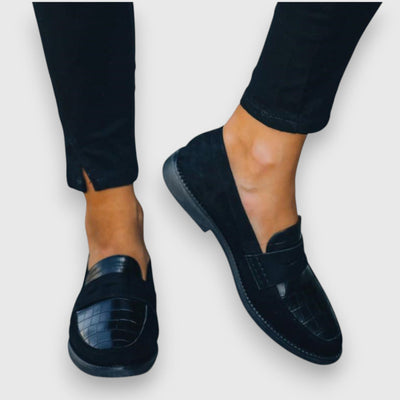 Liny | Mocasín